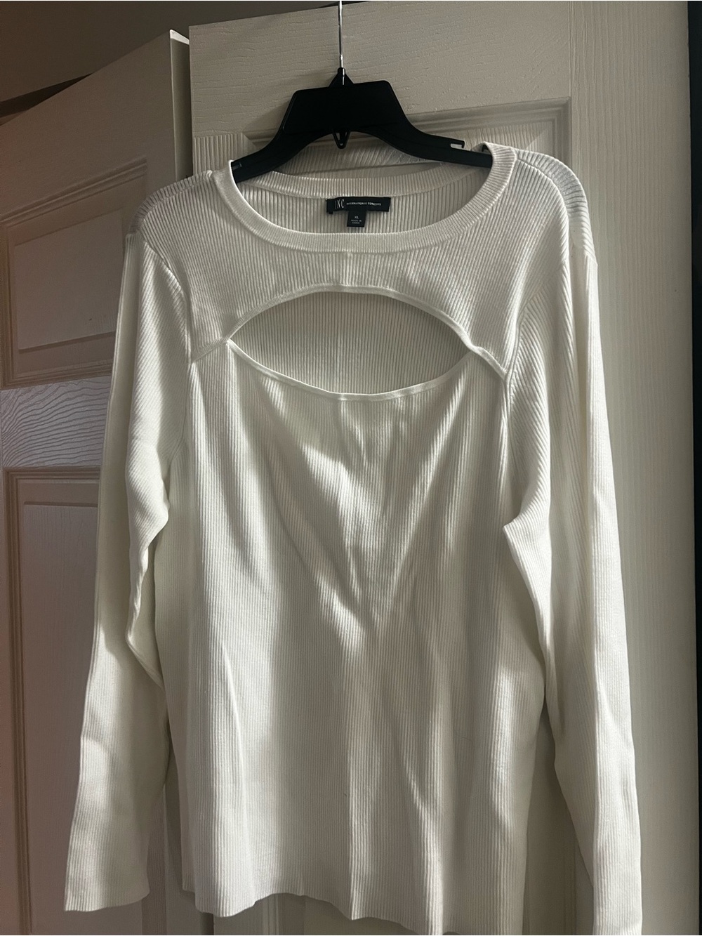 INC International Concepts Cream Ribbed Long-Sleeve Top with Front Cutout